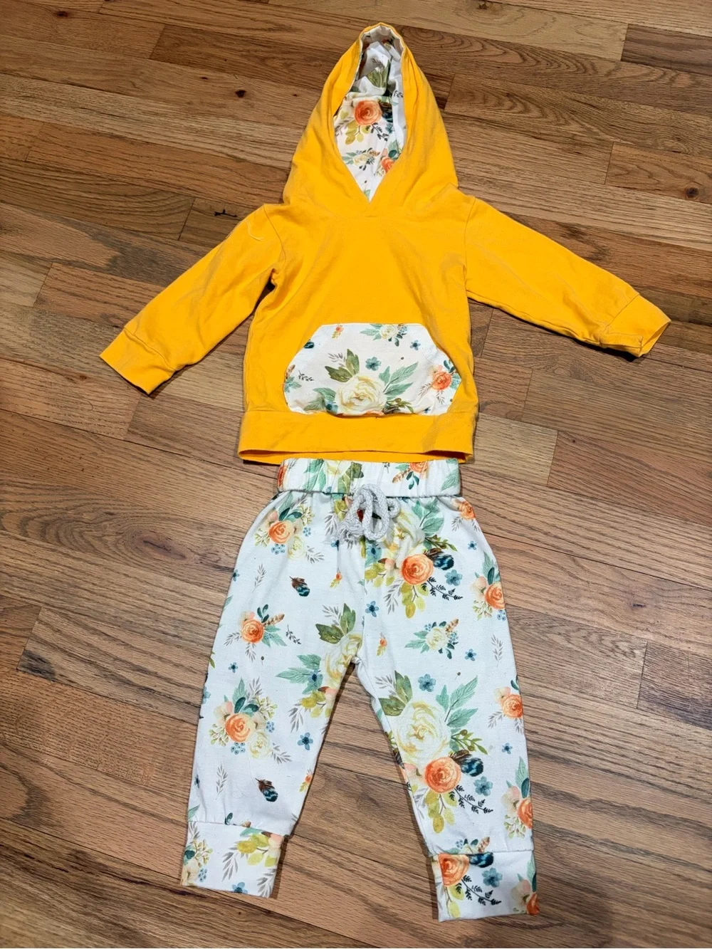 Baby girl gold and floral outfit